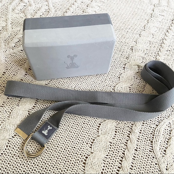 Other - 🌸4/$10🌸 Yoga block & belt